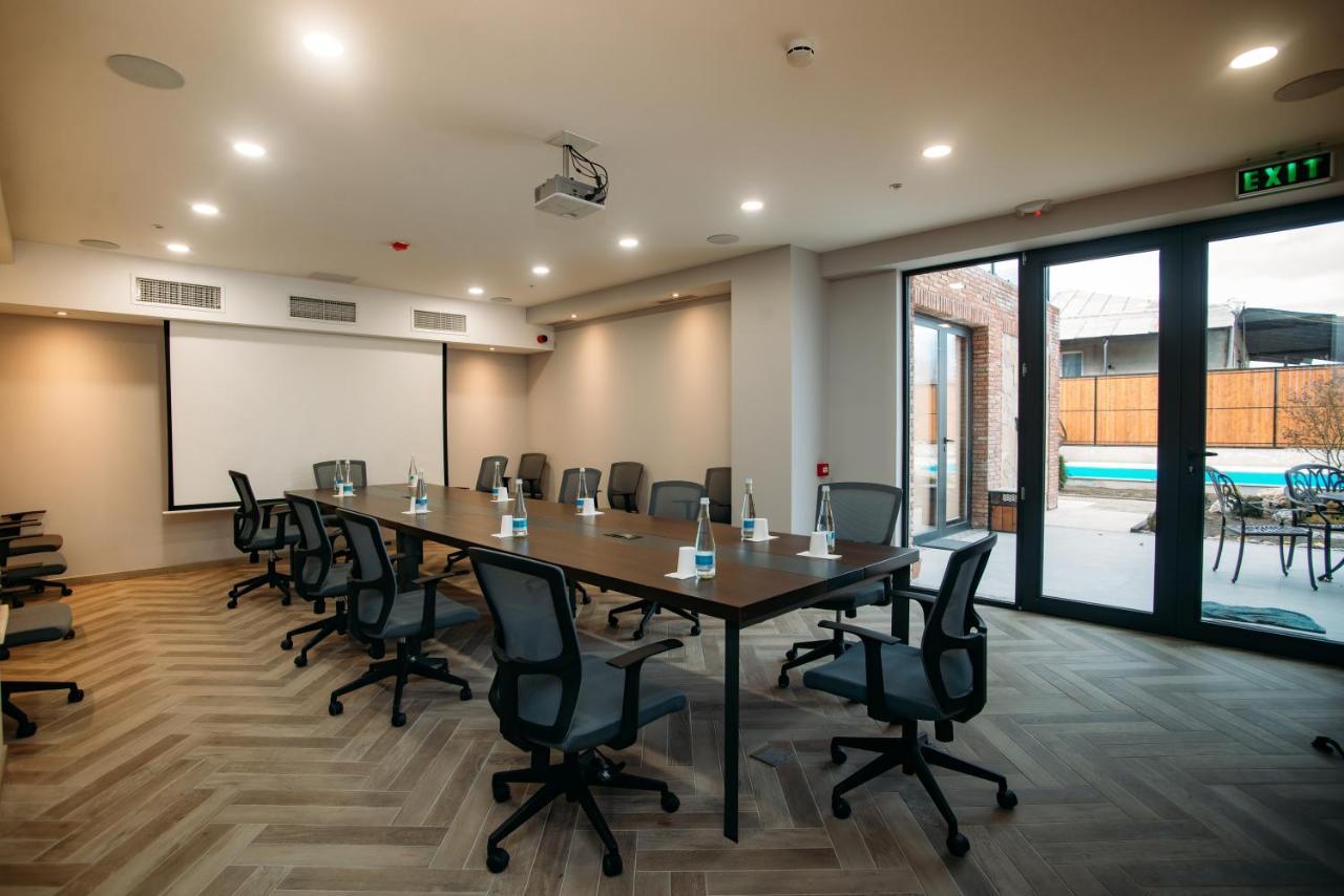 Boutique Hotel Kviria Telavi Bagian luar foto