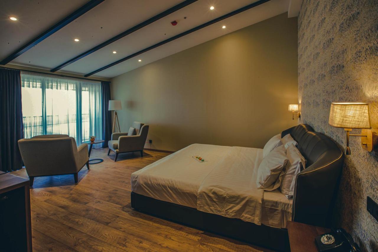Boutique Hotel Kviria Telavi Bagian luar foto