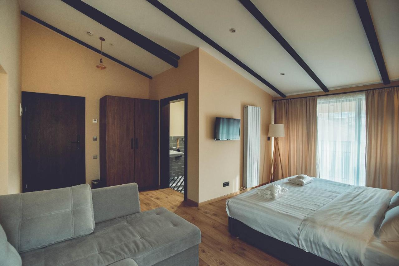 Boutique Hotel Kviria Telavi Bagian luar foto
