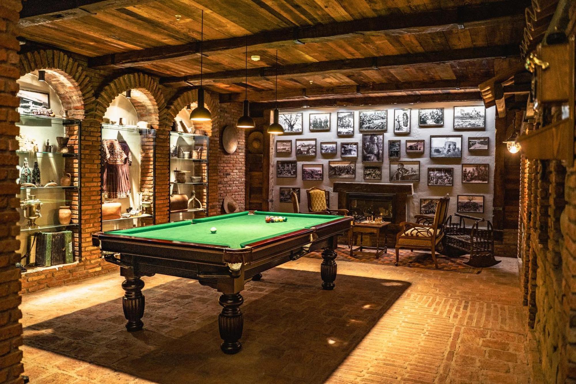 Boutique Hotel Kviria Telavi Bagian luar foto